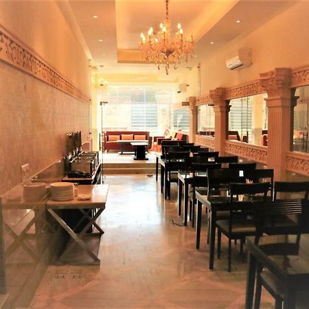 Royal Residence Iffco Chowk Гургаон Екстериор снимка