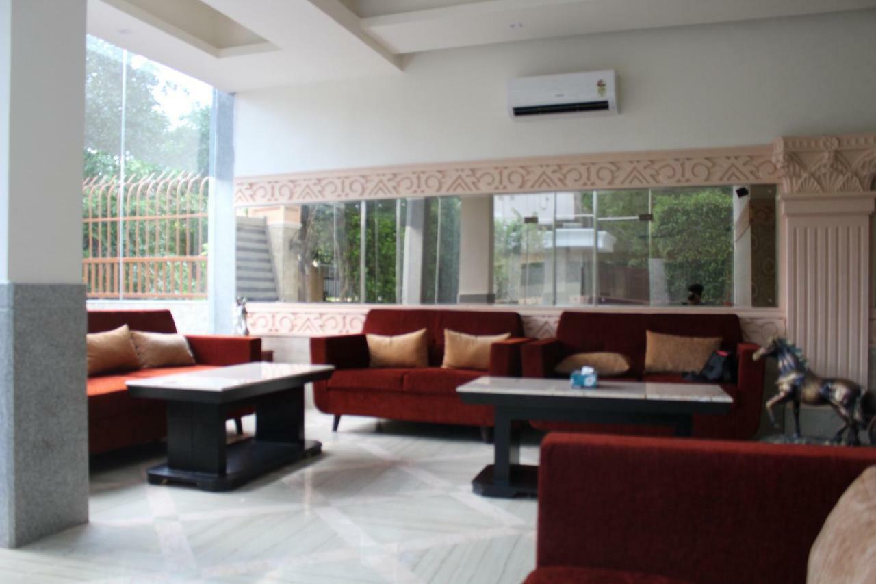 Royal Residence Iffco Chowk Гургаон Екстериор снимка