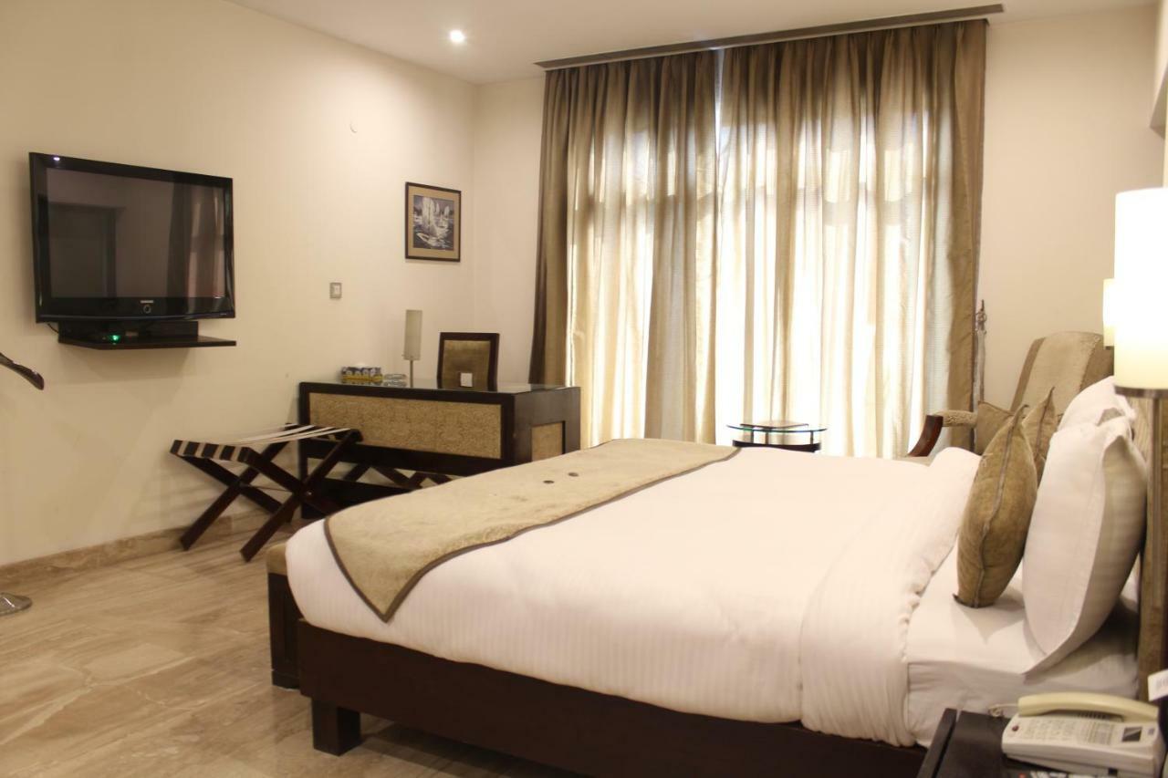 Royal Residence Iffco Chowk Гургаон Екстериор снимка