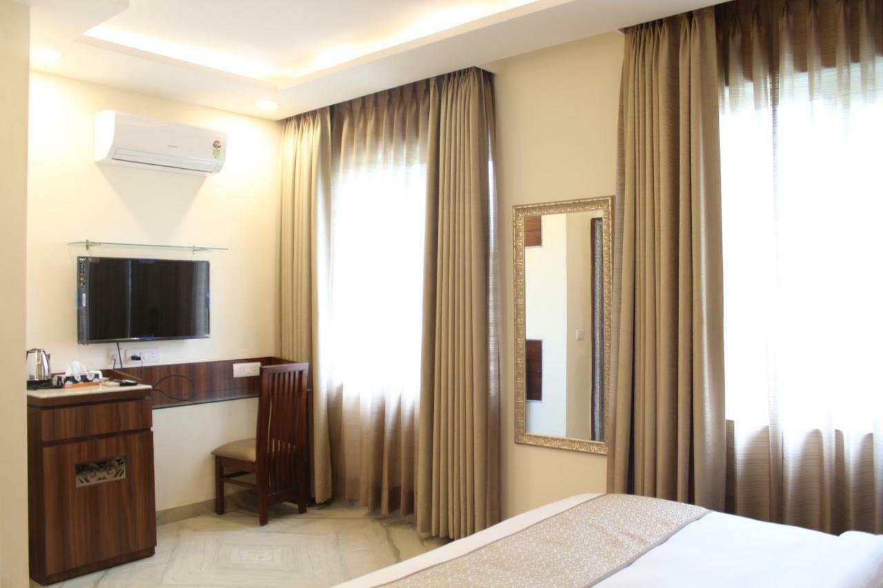Royal Residence Iffco Chowk Гургаон Екстериор снимка