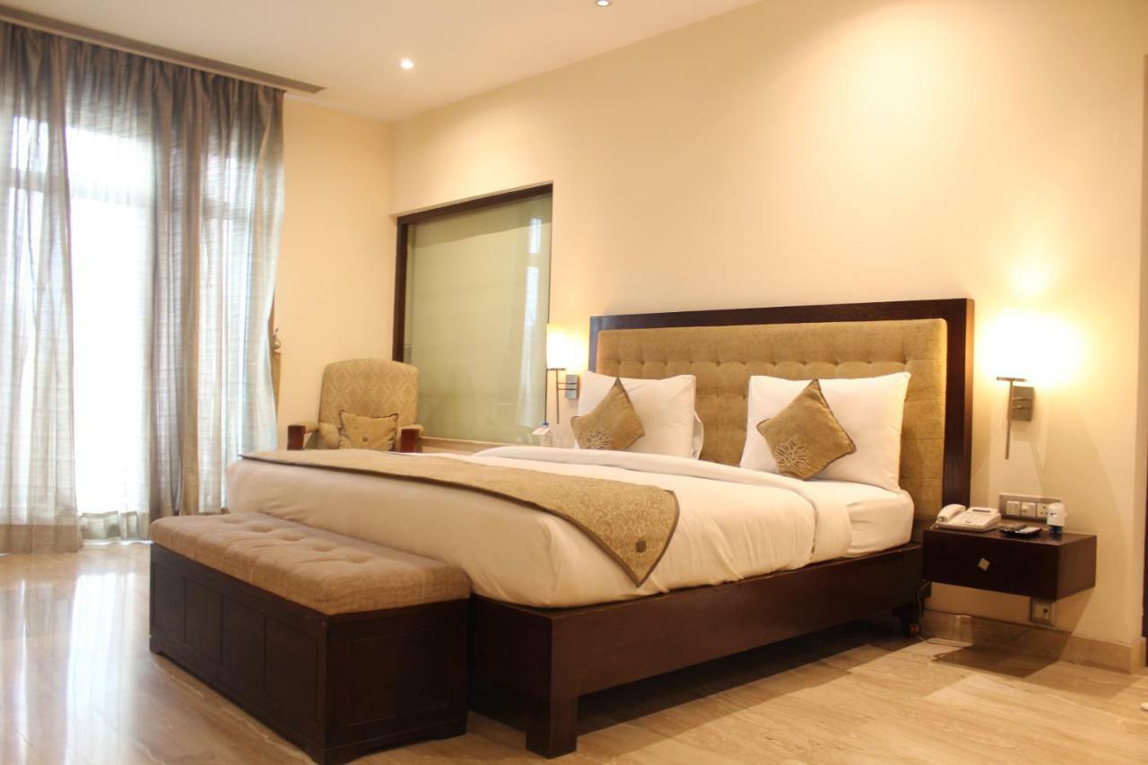 Royal Residence Iffco Chowk Гургаон Екстериор снимка